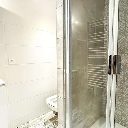 Superbe Entierement Renovee Avec Piscine A Proximite De La וילה *