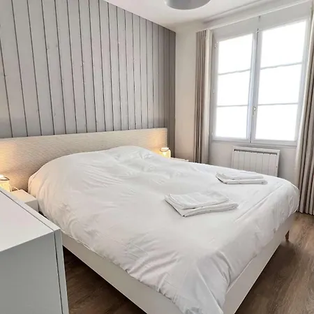 Superbe Entierement Renovee Avec Piscine A Proximite De La Plage *