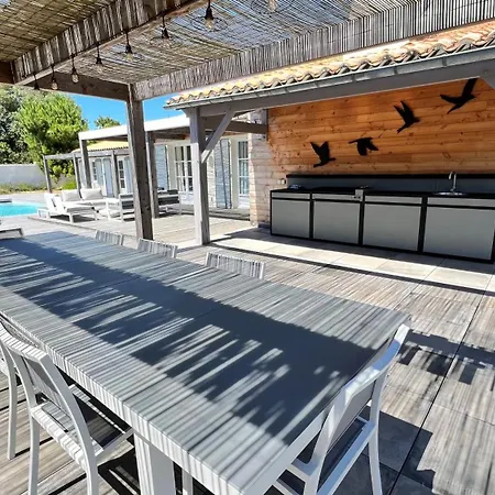 Villa Superbe Entierement Renovee Avec Piscine A Proximite De La Plage *